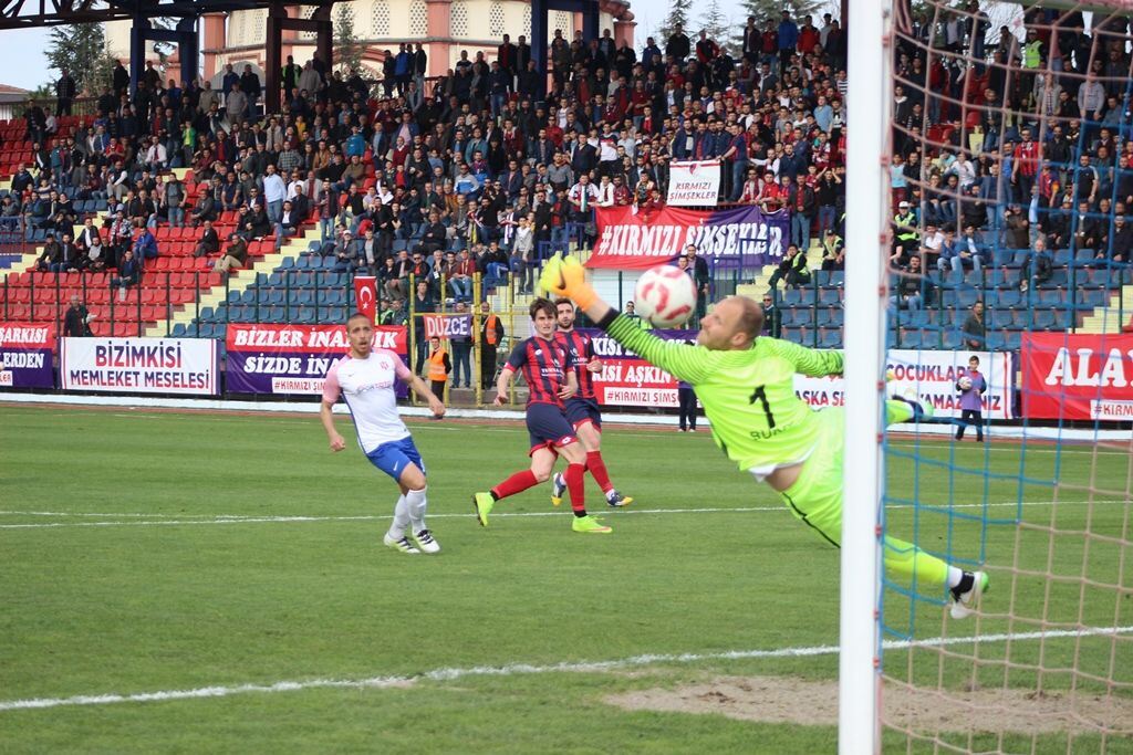 3 Puan 4 Gol İle Geldi