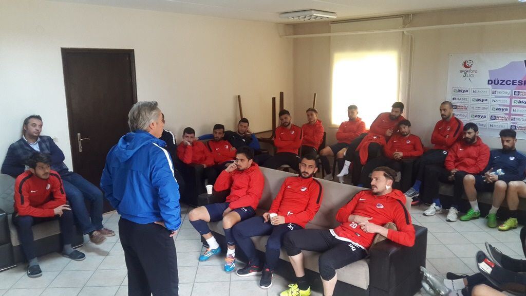 Futbolcularımız Görsel Antrenman Yaptı