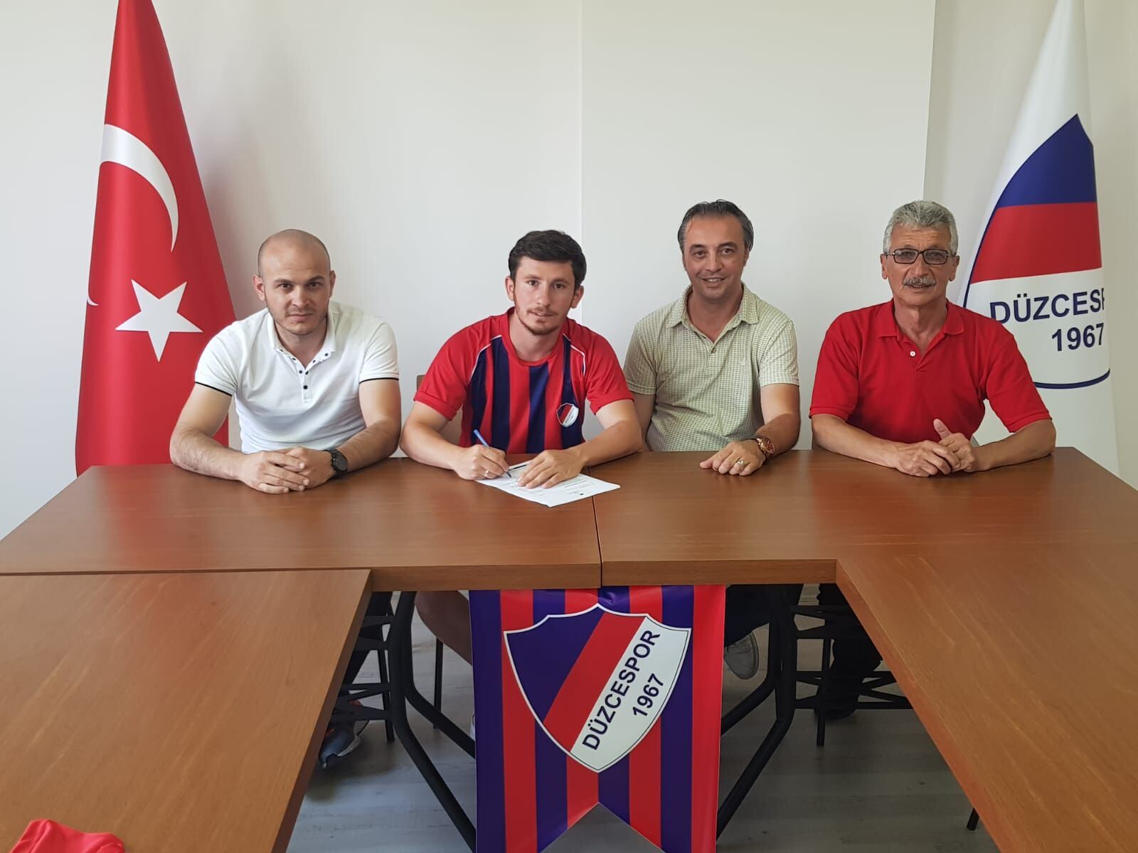 Enver Yuva'da Kaldı