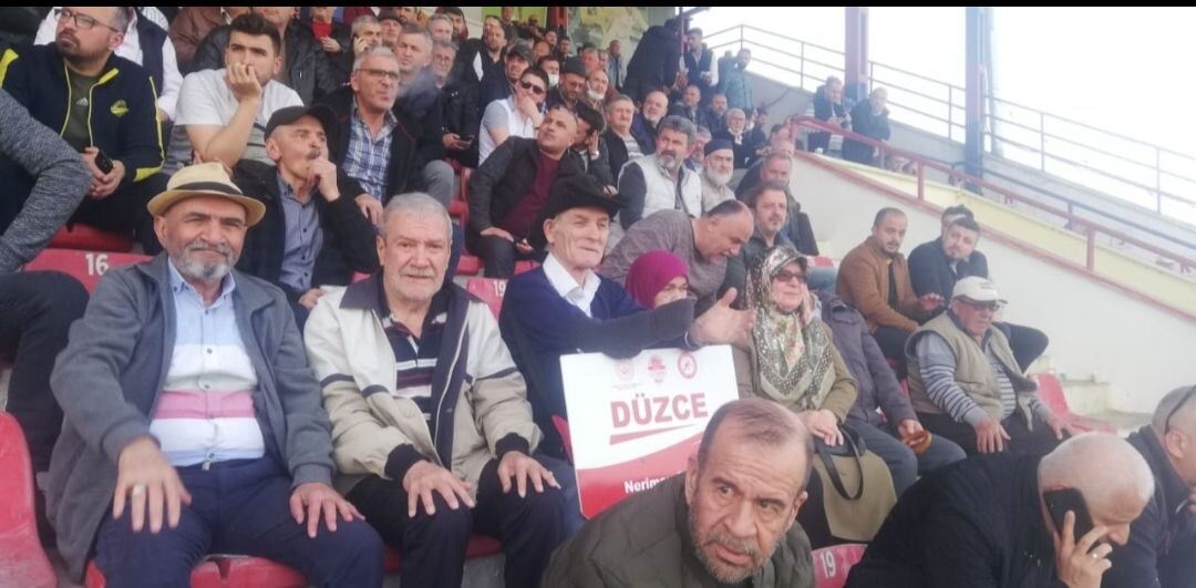 ÖNEMLİ MAÇTA ÖZEL KONUKLAR!
