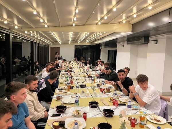 TURAN VE KAPOĞLU'NDAN MORAL ZİYAFETİ!