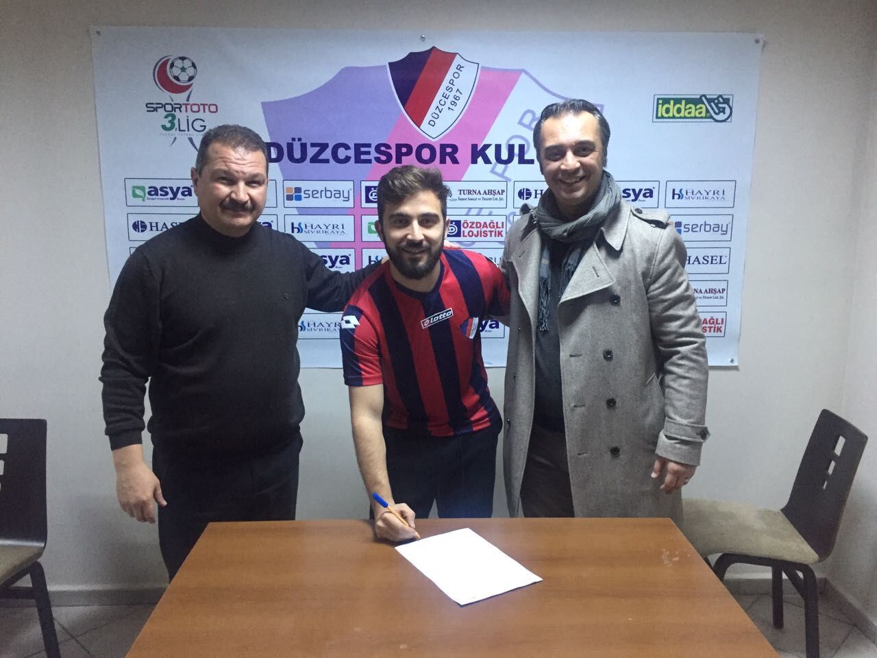 Yeni Transferlerimiz İmzaladılar